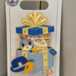 【現貨】上海迪士尼｜茱迪生日禮盒造型徽章胸針（七月款）